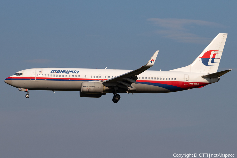 Malaysia Airlines Boeing 737-8FZ (9M-MLG) | Photo 284155