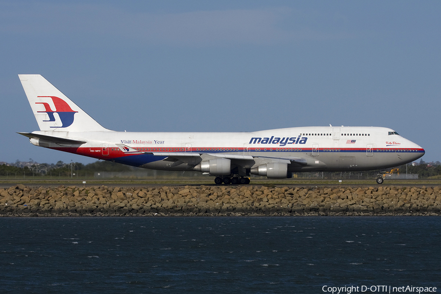 Malaysia Airlines Boeing 747-4H6 (9M-MPF) | Photo 282820