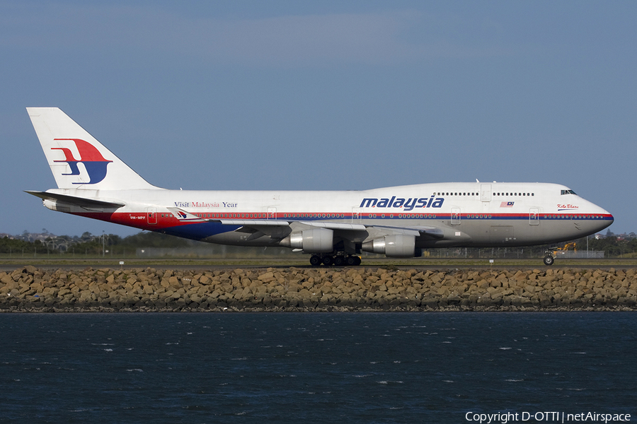 Malaysia Airlines Boeing 747-4H6 (9M-MPF) | Photo 282820