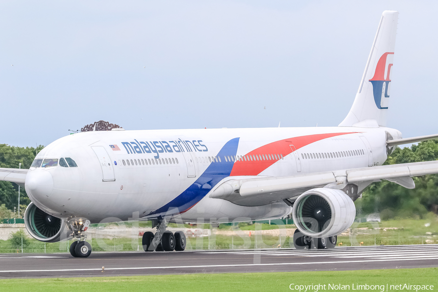 Malaysia Airlines Airbus A330-323X (9M-MTB) | Photo 468131