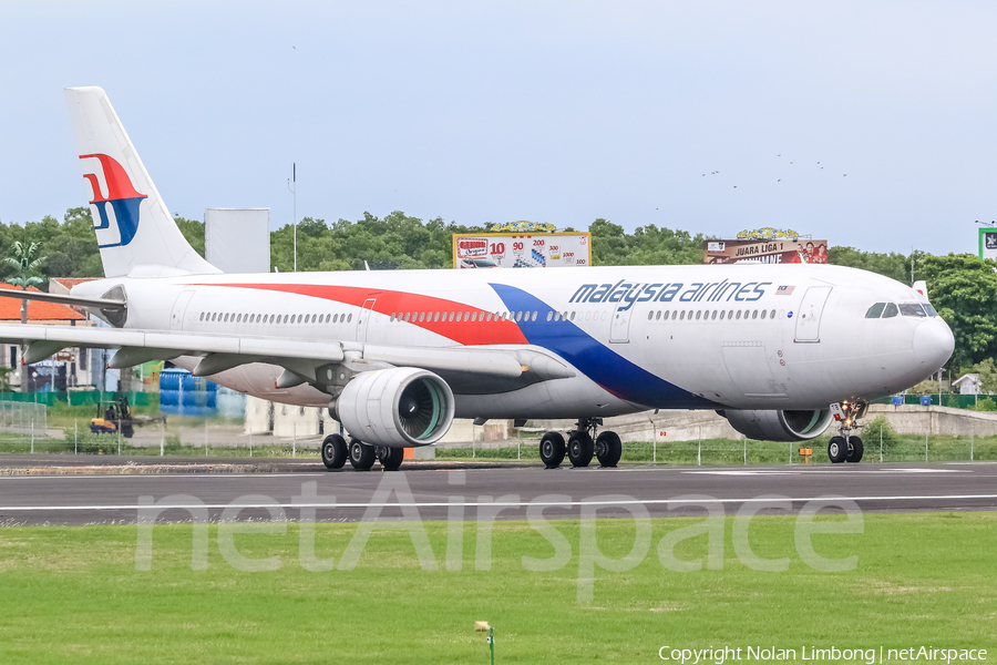 Malaysia Airlines Airbus A330-323X (9M-MTB) | Photo 468132