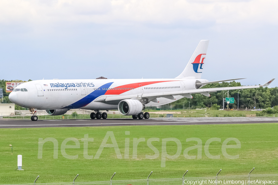 Malaysia Airlines Airbus A330-323X (9M-MTB) | Photo 468133