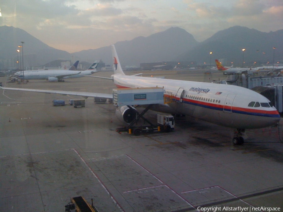 Malaysia Airlines Airbus A330-323X (9M-MTJ) | Photo 48554