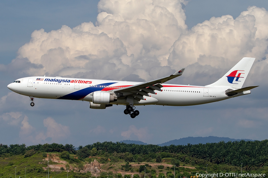 Malaysia Airlines Airbus A330-323X (9M-MTK) | Photo 284607