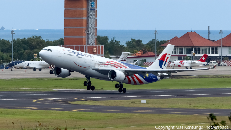 Malaysia Airlines Airbus A330-323X (9M-MTL) | Photo 524779