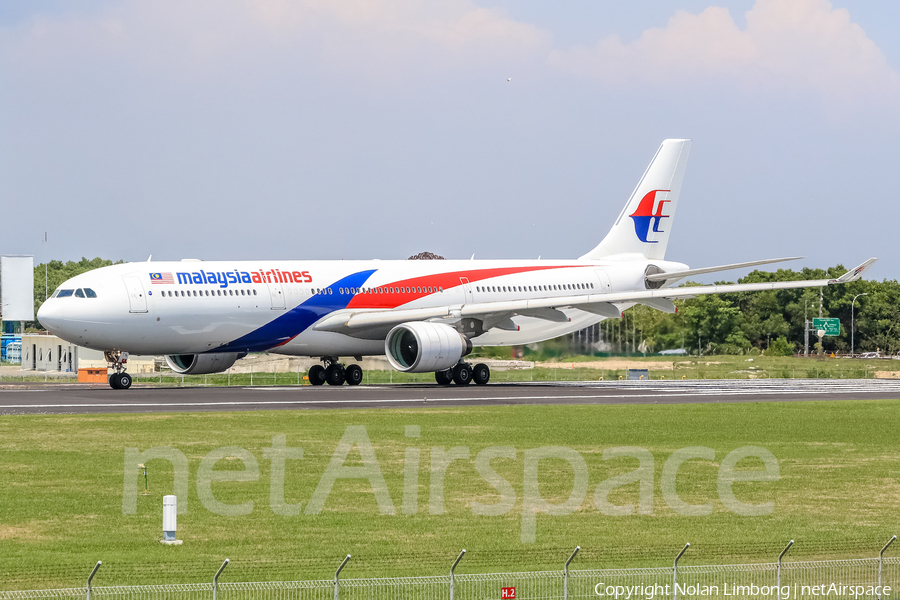 Malaysia Airlines Airbus A330-323 (9M-MTN) | Photo 468138