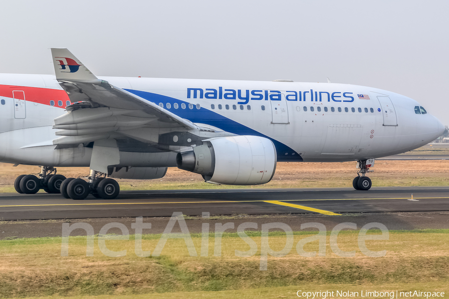 Malaysia Airlines Airbus A330-223 (9M-MTU) | Photo 461007