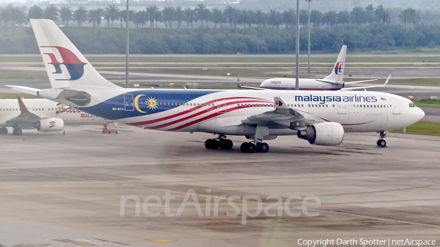 Malaysia Airlines Airbus A330-223 (9M-MTX) | Photo 317138