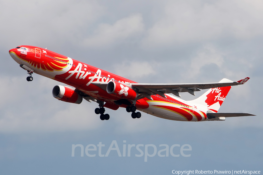 AirAsia X Airbus A330-343 (9M-XXT) | Photo 381541