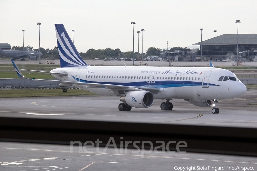 Himalaya Airlines Airbus A320-214 (9N-ALW) | Photo 358487