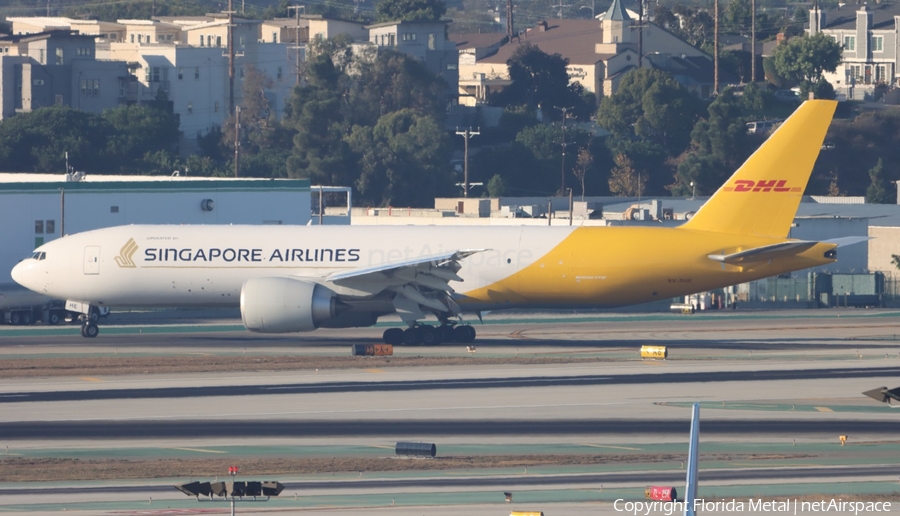 Singapore Airlines Cargo Boeing 777-F (9V-DHE) | Photo 655120