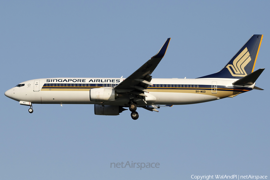 Singapore Airlines Boeing 737-8SA (9V-MGD) | Photo 612830