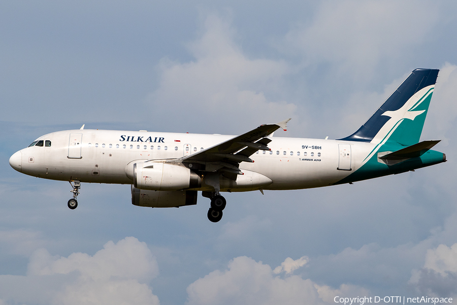 SilkAir Airbus A319-133 (9V-SBH) | Photo 283545