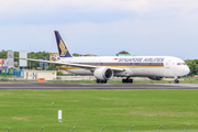 Singapore Airlines Boeing 787-10 Dreamliner (9V-SCA) at  Denpasar/Bali - Ngurah Rai International, Indonesia