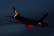 Singapore Airlines Boeing 787-10 Dreamliner (9V-SCA) at  Kuala Lumpur - International, Malaysia
