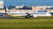 Singapore Airlines Boeing 787-10 Dreamliner (9V-SCF) at  Taipei - Taoyuan, Taiwan