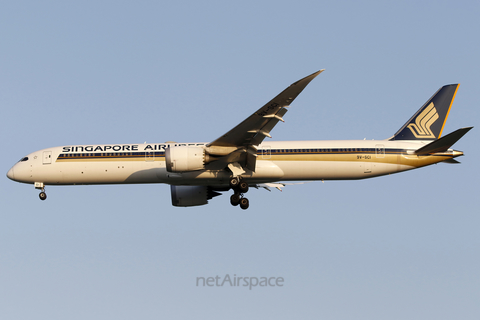 Singapore Airlines Boeing 787-10 Dreamliner (9V-SCI) at  Singapore - Changi, Singapore