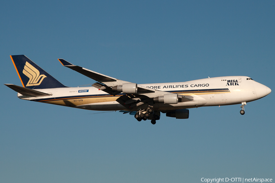 Singapore Airlines Cargo Boeing 747-412F (9V-SFB) | Photo 246081