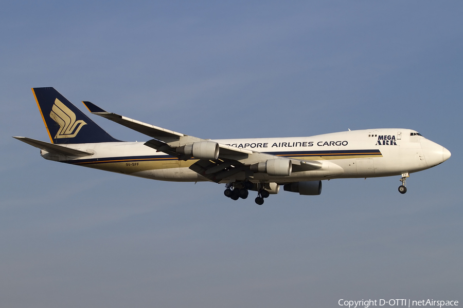 Singapore Airlines Cargo Boeing 747-412F (9V-SFF) | Photo 404353