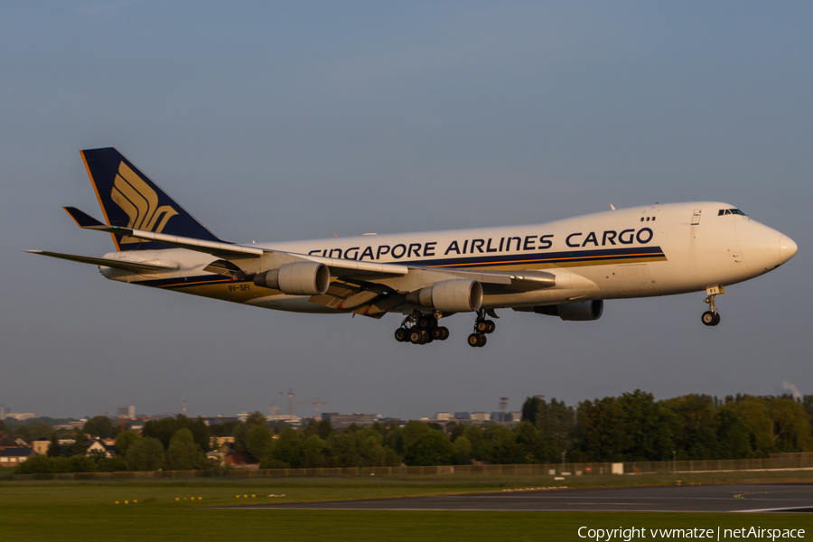 Singapore Airlines Cargo Boeing 747-412F (9V-SFI) | Photo 572738