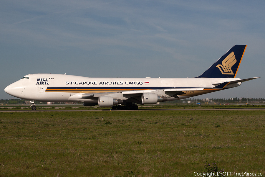 Singapore Airlines Cargo Boeing 747-412F (9V-SFP) | Photo 199622