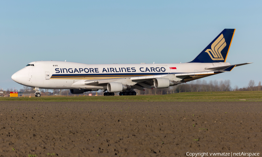 Singapore Airlines Cargo Boeing 747-412F (9V-SFQ) | Photo 197256