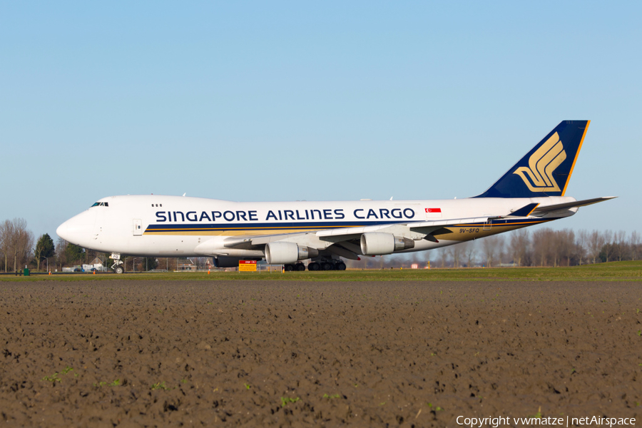 Singapore Airlines Cargo Boeing 747-412F (9V-SFQ) | Photo 96744