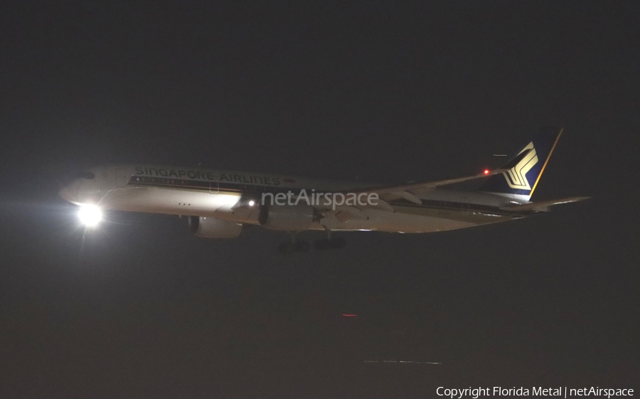 Singapore Airlines Airbus A350-941 (9V-SGG) | Photo 655121