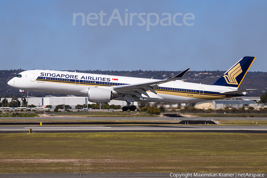 Singapore Airlines Airbus A350-941 (9V-SHE) | Photo 391698