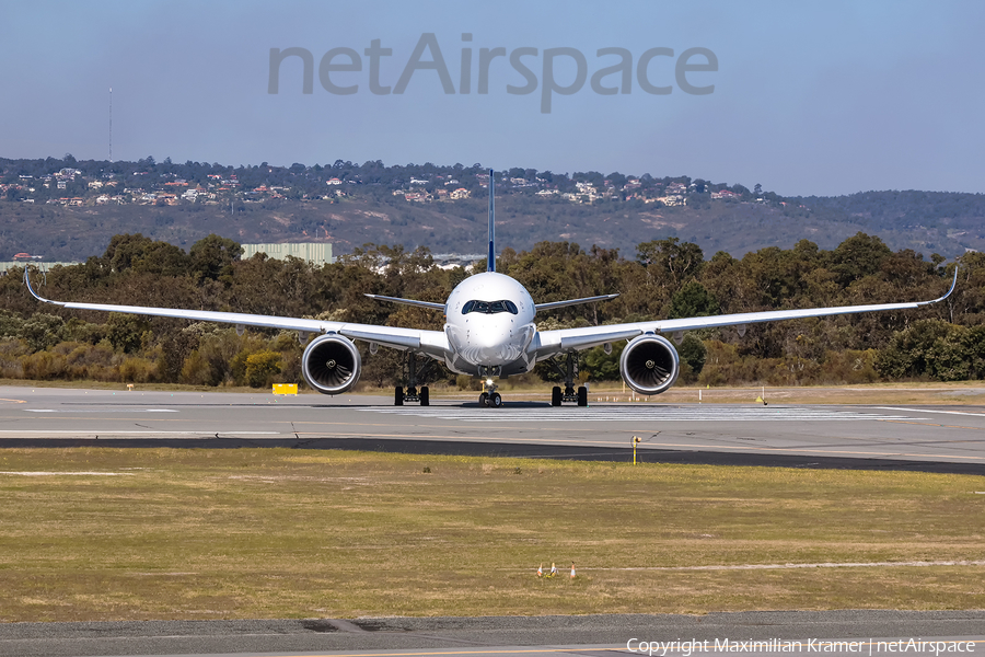 Singapore Airlines Airbus A350-941 (9V-SHH) | Photo 391689