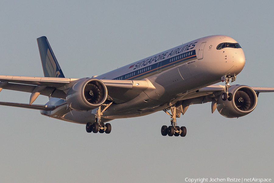 Singapore Airlines Airbus A350-941 (9V-SJA) | Photo 387384