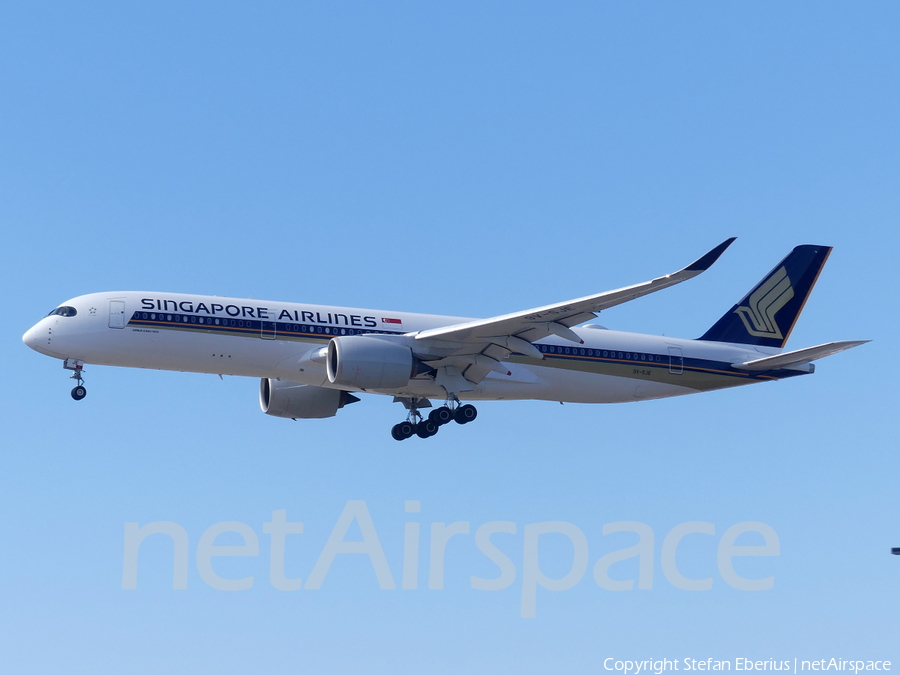 Singapore Airlines Airbus A340-313X (9V-SJE) | Photo 516669
