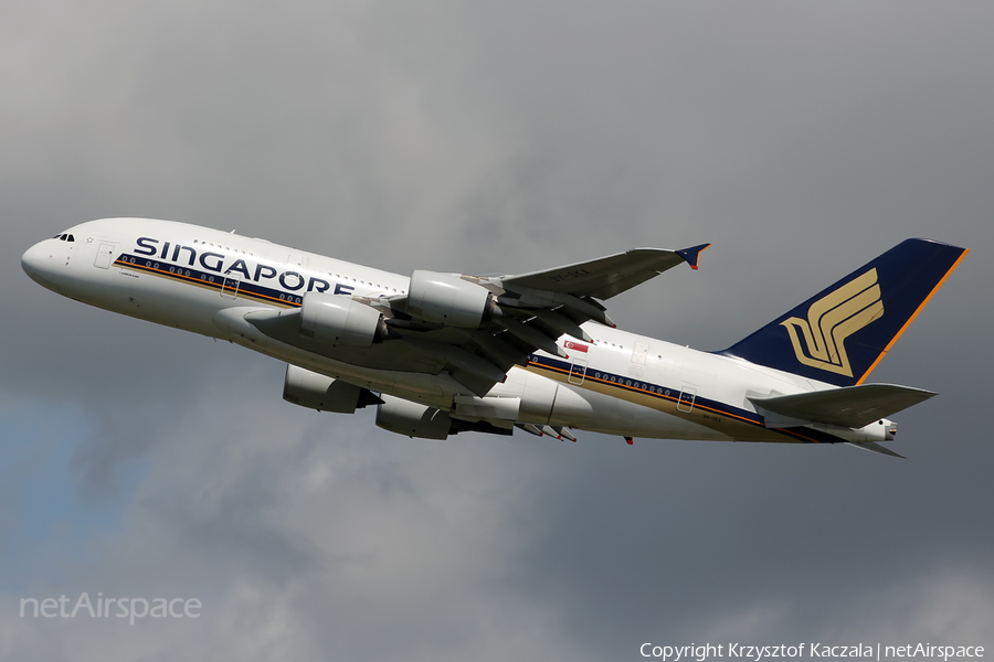 Singapore Airlines Airbus A380-841 (9V-SKA) | Photo 37651