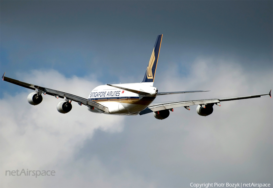Singapore Airlines Airbus A380-841 (9V-SKA) | Photo 25033