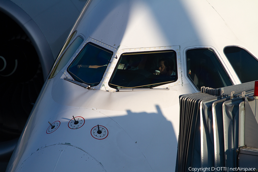 Singapore Airlines Airbus A380-841 (9V-SKA) | Photo 355018
