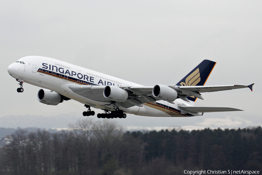 Singapore Airlines Airbus A380-841 (9V-SKA) | Photo 98427