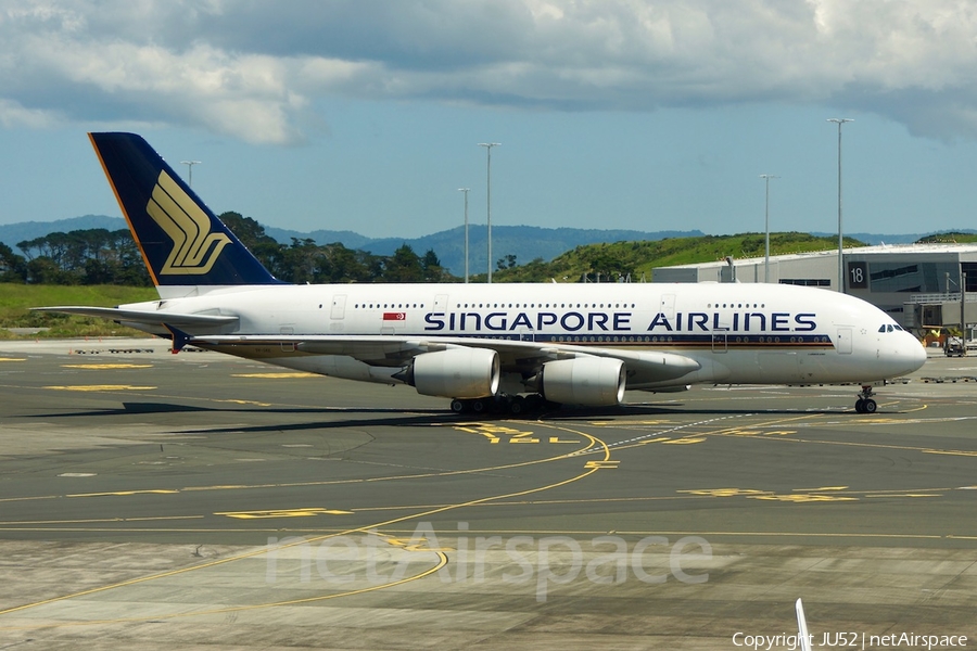 Singapore Airlines Airbus A380-841 (9V-SKE) | Photo 202266