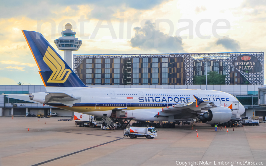 Singapore Airlines Airbus A380-841 (9V-SKE) | Photo 366566