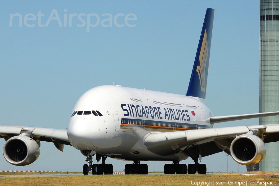 Singapore Airlines Airbus A380-841 (9V-SKF) | Photo 11639