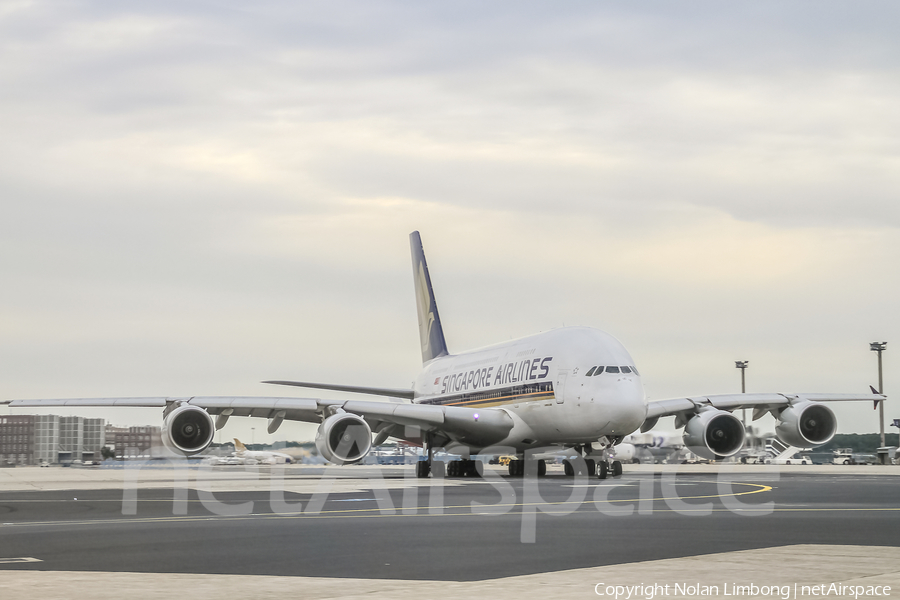 Singapore Airlines Airbus A380-841 (9V-SKF) | Photo 470110