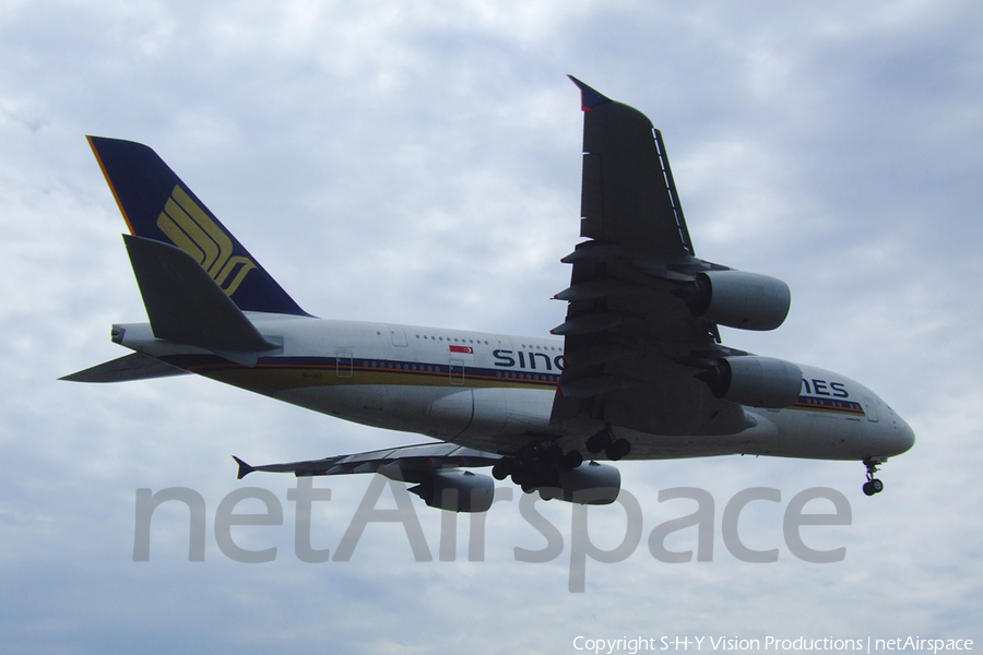 Singapore Airlines Airbus A380-841 (9V-SKF) | Photo 12366