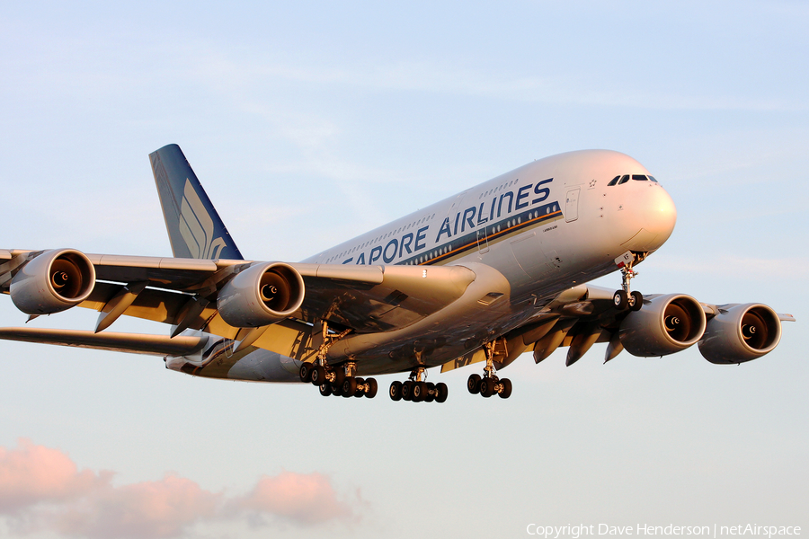 Singapore Airlines Airbus A380-841 (9V-SKF) | Photo 3677