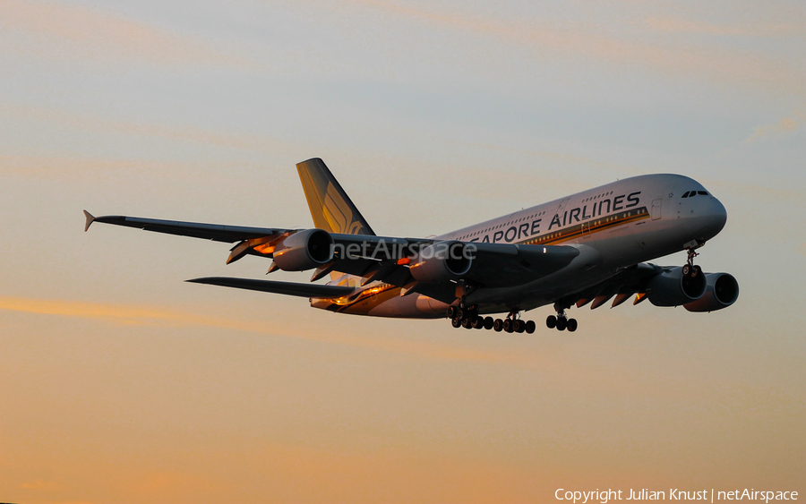 Singapore Airlines Airbus A380-841 (9V-SKF) | Photo 84429