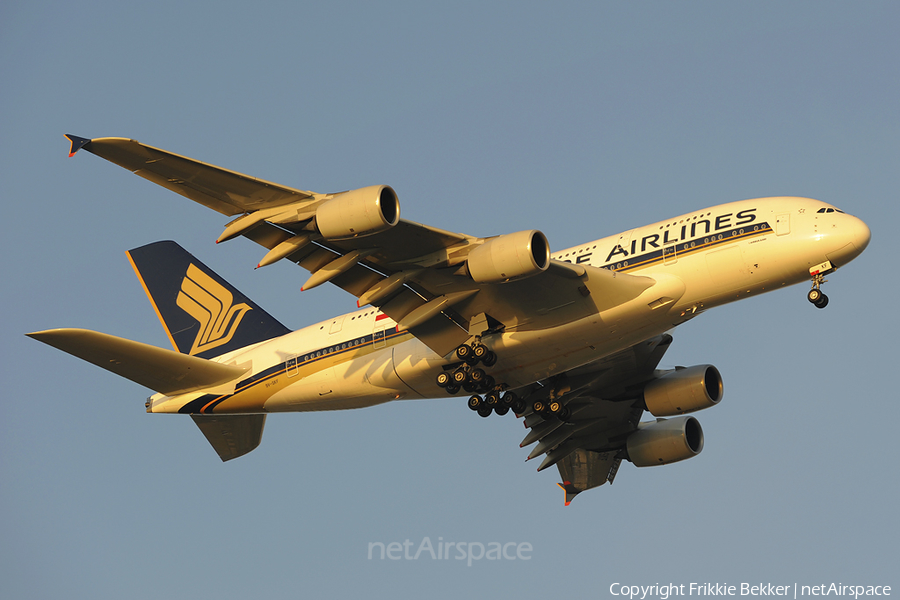 Singapore Airlines Airbus A380-841 (9V-SKF) | Photo 28721