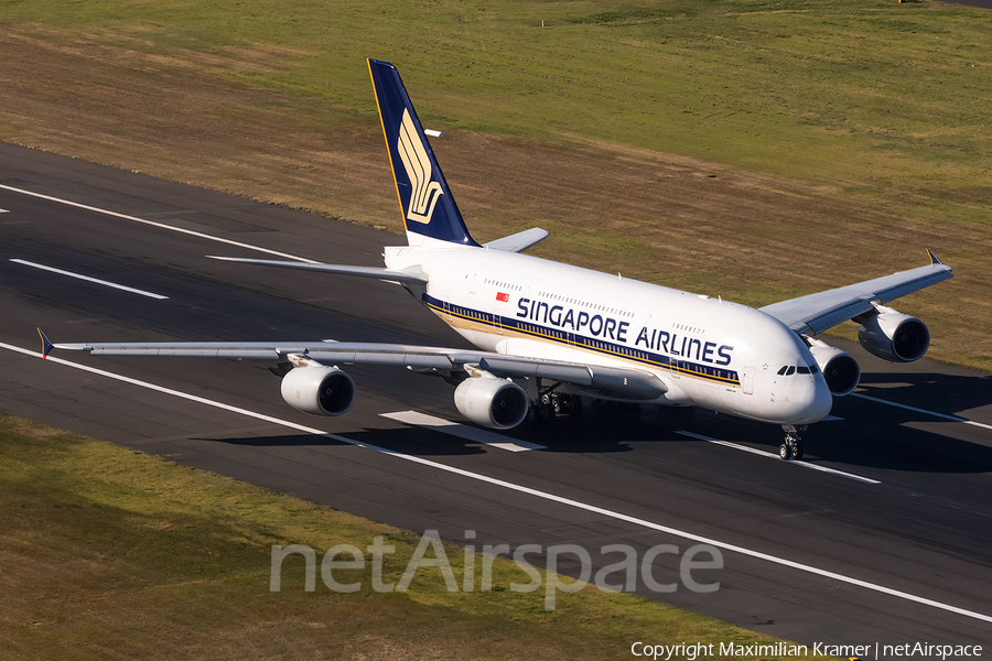 Singapore Airlines Airbus A380-841 (9V-SKF) | Photo 390240