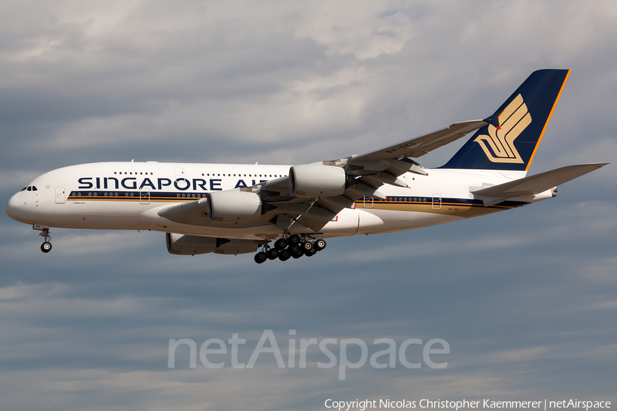Singapore Airlines Airbus A380-841 (9V-SKG) | Photo 161138