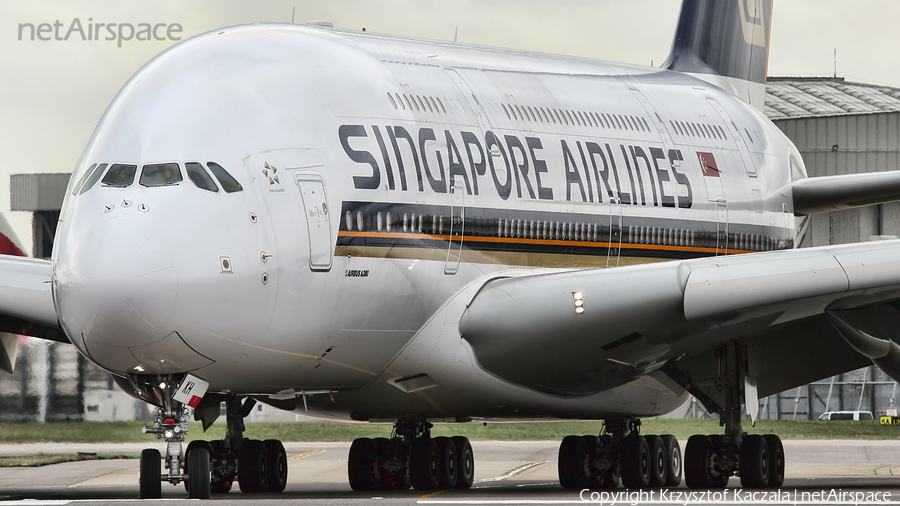 Singapore Airlines Airbus A380-841 (9V-SKH) | Photo 60244