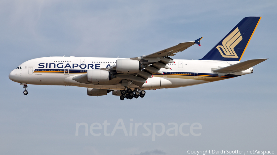 Singapore Airlines Airbus A380-841 (9V-SKI) | Photo 371412
