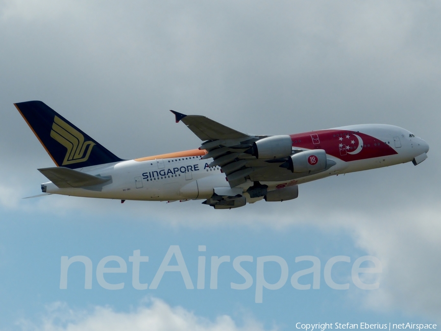 Singapore Airlines Airbus A380-841 (9V-SKI) | Photo 127815