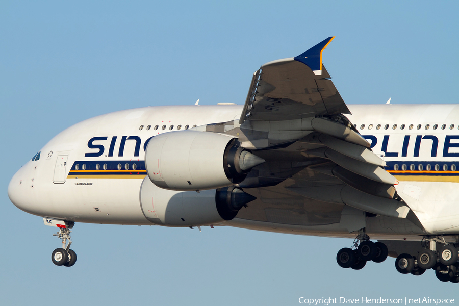 Singapore Airlines Airbus A380-841 (9V-SKK) | Photo 3072